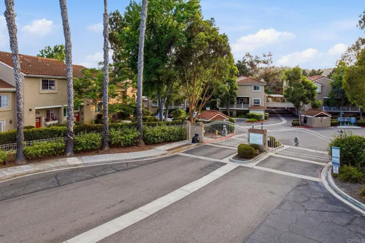7797 Caminito Monarca 106, Carlsbad, California 92009