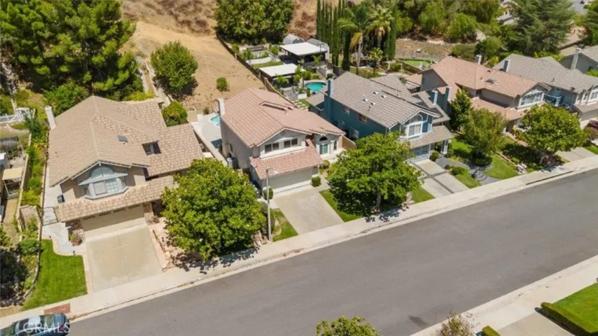 21825 Jeffers Lane, Los Angeles, California 91350