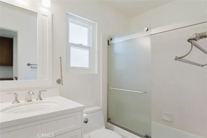 21825 Jeffers Lane, Los Angeles, California 91350