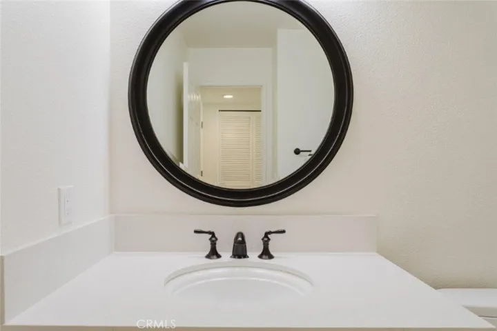 21825 Jeffers Lane, Los Angeles, California 91350