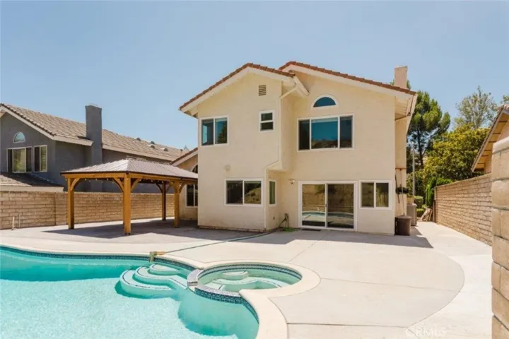 21825 Jeffers Lane, Los Angeles, California 91350