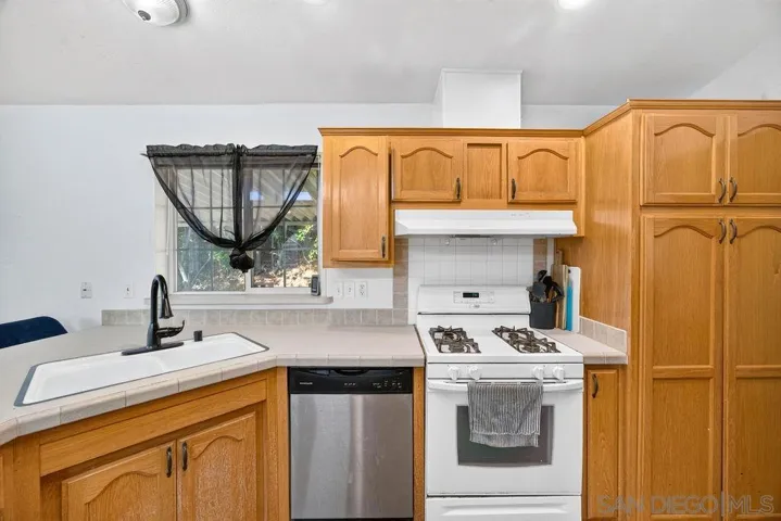 13490 Hwy 8 Business Spc 3, Lakeside, California 92040