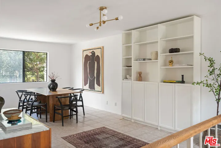 4658 Don Lorenzo Drive G, Los Angeles, California 90008