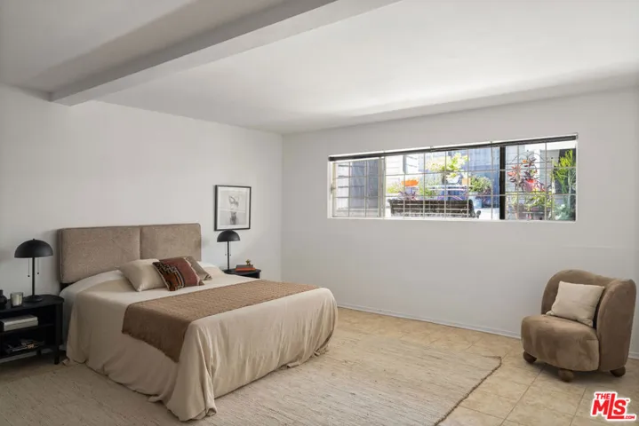4658 Don Lorenzo Drive G, Los Angeles, California 90008