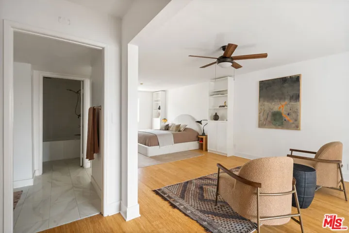 4658 Don Lorenzo Drive G, Los Angeles, California 90008