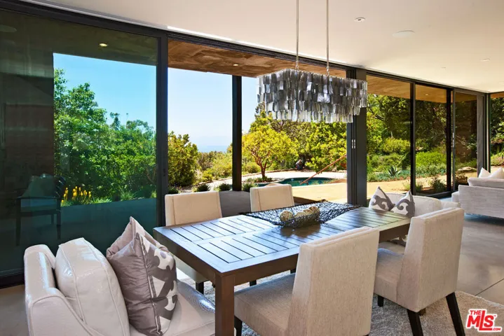 6228 Sycamore Meadows Drive, Malibu, California 90265