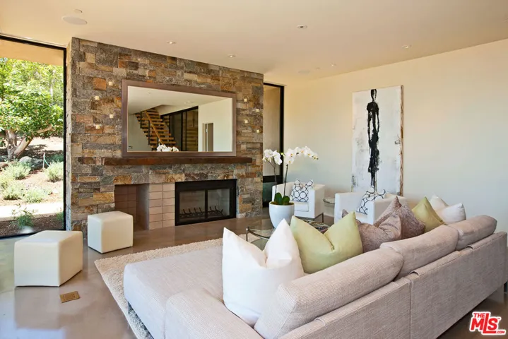 6228 Sycamore Meadows Drive, Malibu, California 90265