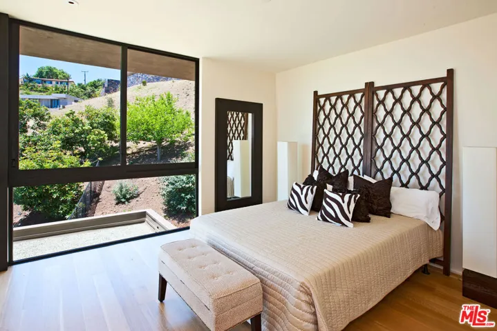6228 Sycamore Meadows Drive, Malibu, California 90265