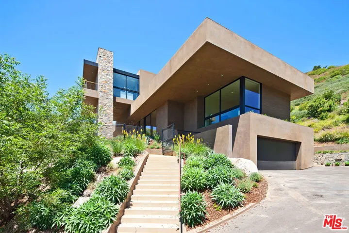 6228 Sycamore Meadows Drive, Malibu, California 90265