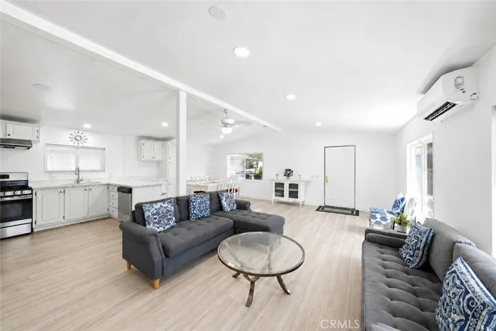 840 E Foothill Boulevard 197, Azusa, California 91702