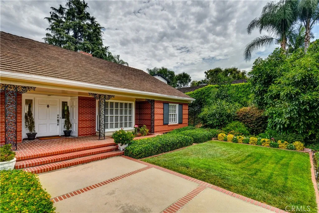 Front Walkway View 2