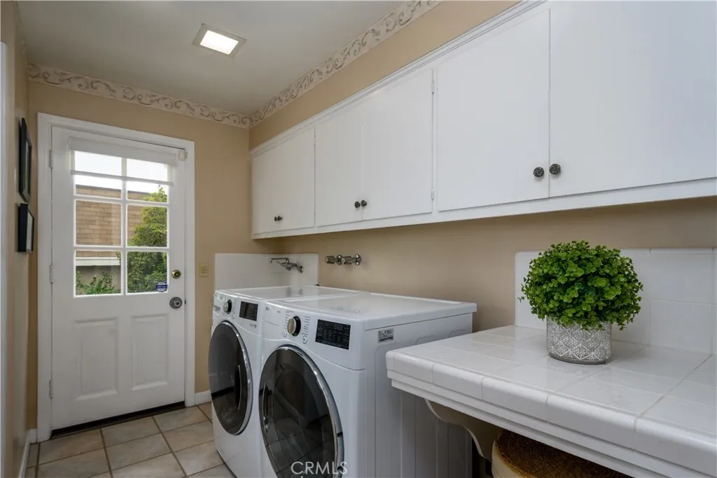Laundry Room | Direct Driveway Access