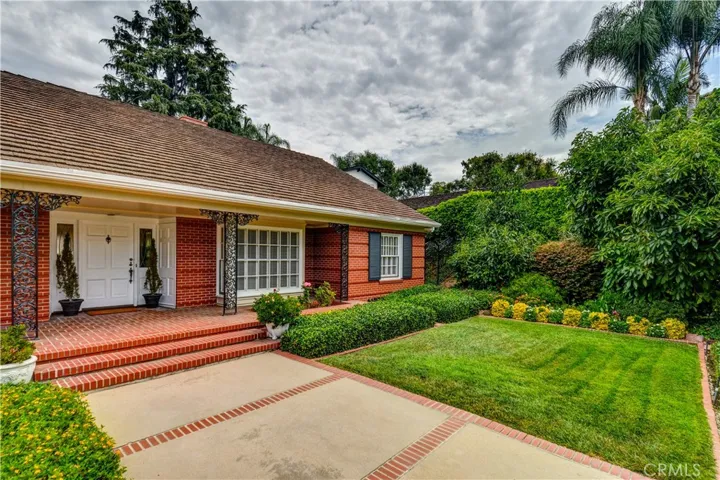 Front Walkway View 2