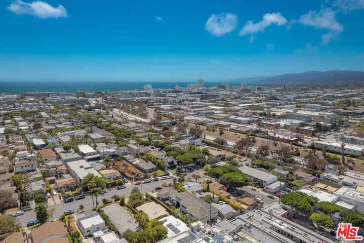 1817 Euclid Street, Santa Monica, California 90404
