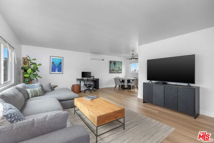1817 Euclid Street, Santa Monica, California 90404