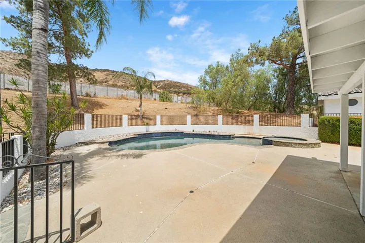 5385 Park, San Bernardino, California 92404