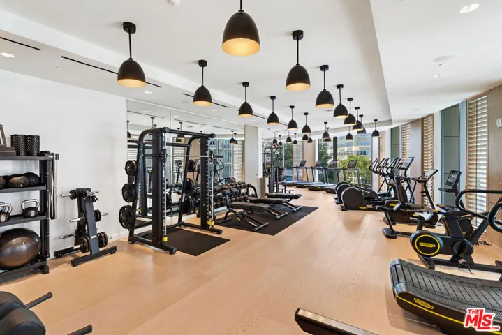 211 W Elm Court 13e, Los Angeles, California 90067