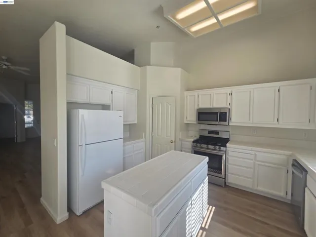 1646 Mallard St, Livermore, California 94551-8716