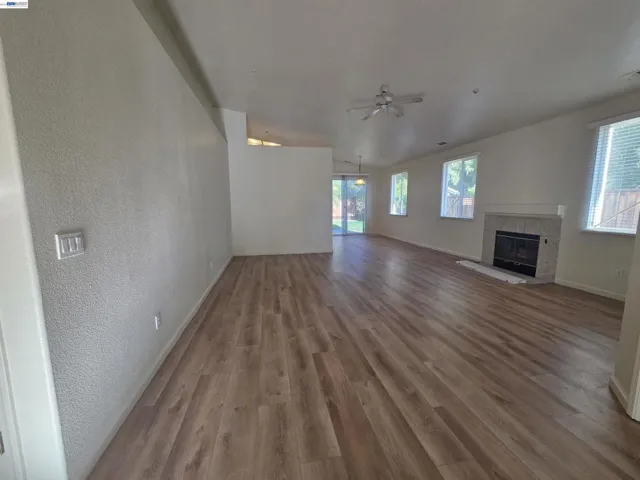 1646 Mallard St, Livermore, California 94551-8716