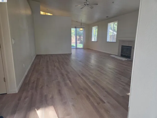 1646 Mallard St, Livermore, California 94551-8716