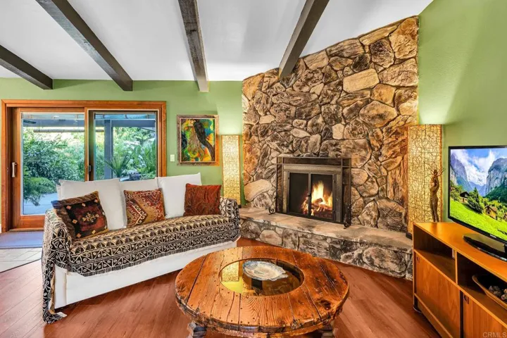 9675 Indian Creek Way, Escondido, California 92026