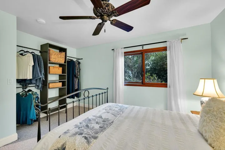 9675 Indian Creek Way, Escondido, California 92026