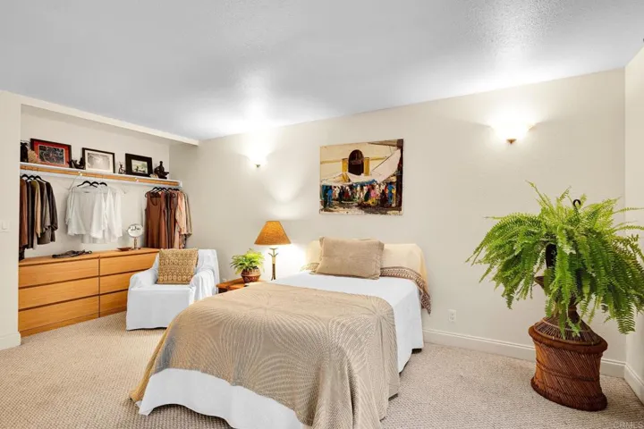 9675 Indian Creek Way, Escondido, California 92026