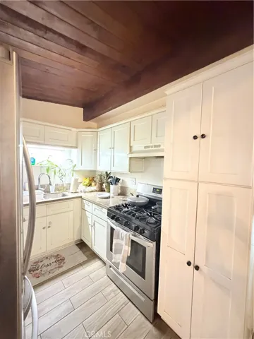 9829 Williams, Bloomington, California 92316