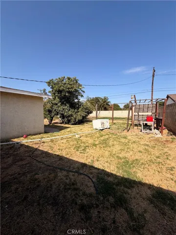 9829 Williams, Bloomington, California 92316