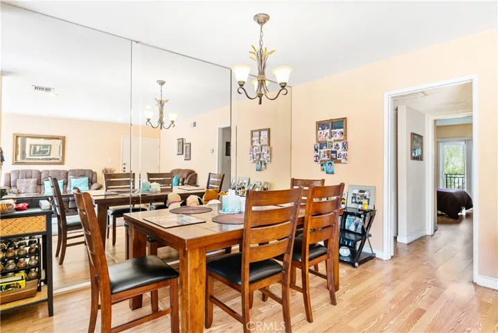 5252 Coldwater Canyon, Sherman Oaks, California 91401
