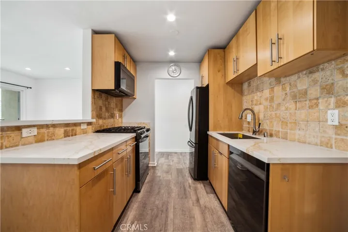 2411 Prospect Avenue 125, Hermosa Beach, California 90254