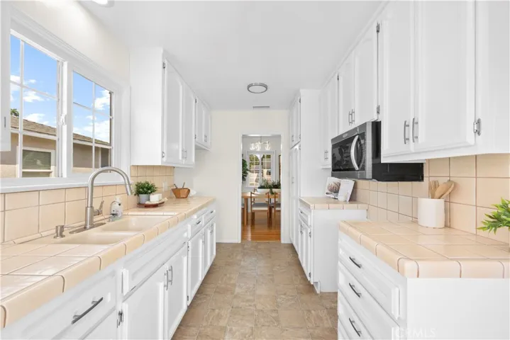 10634 Clancey, Downey, California 90241