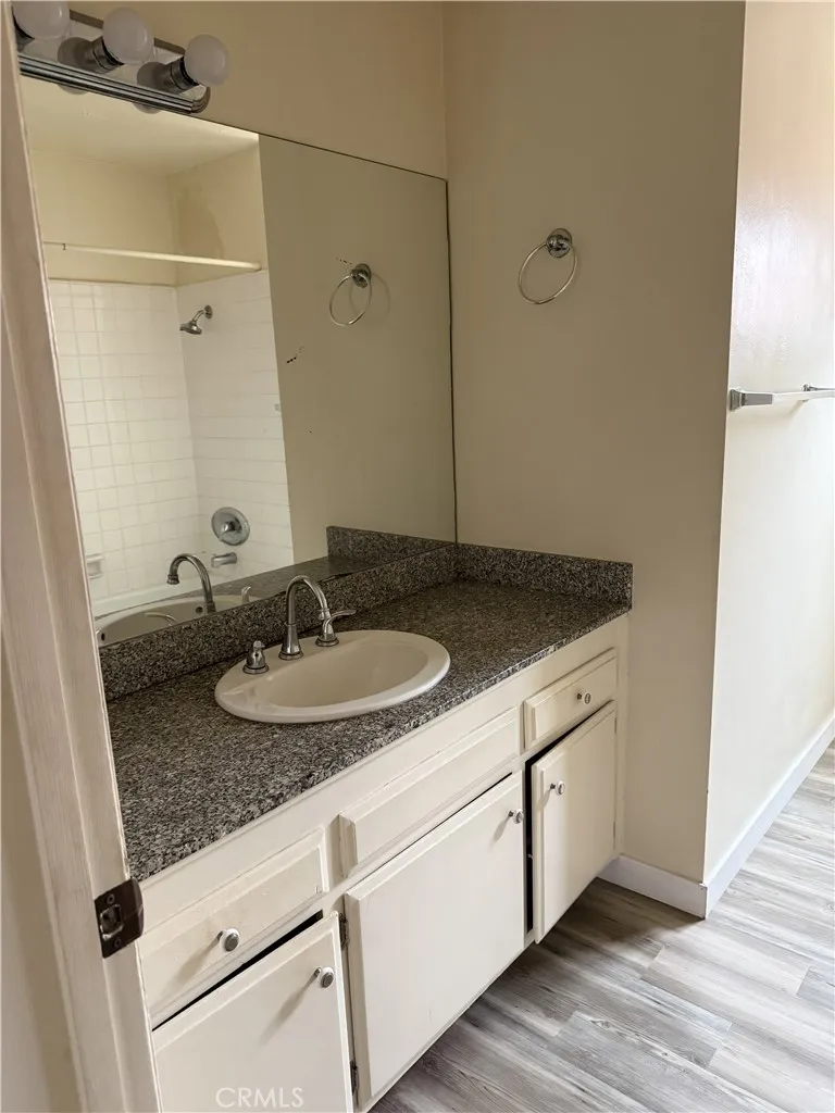 2105 Speyer Ln B, Redondo Beach, California 90278 — photo 4