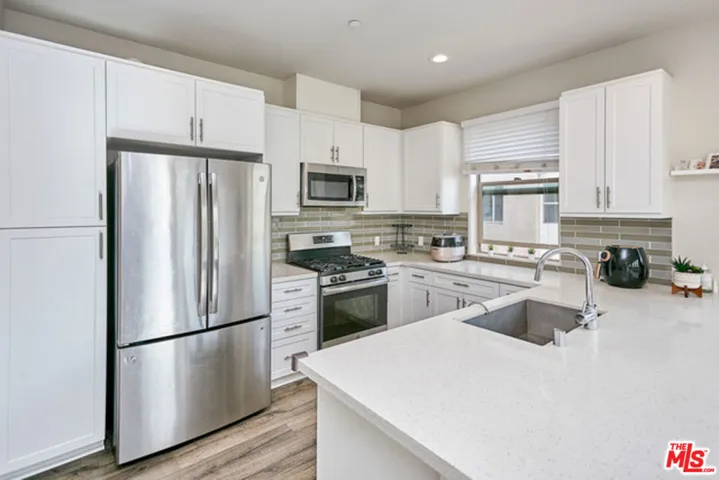 9831 Alburtis Avenue 37, Santa Fe Springs, California 90670