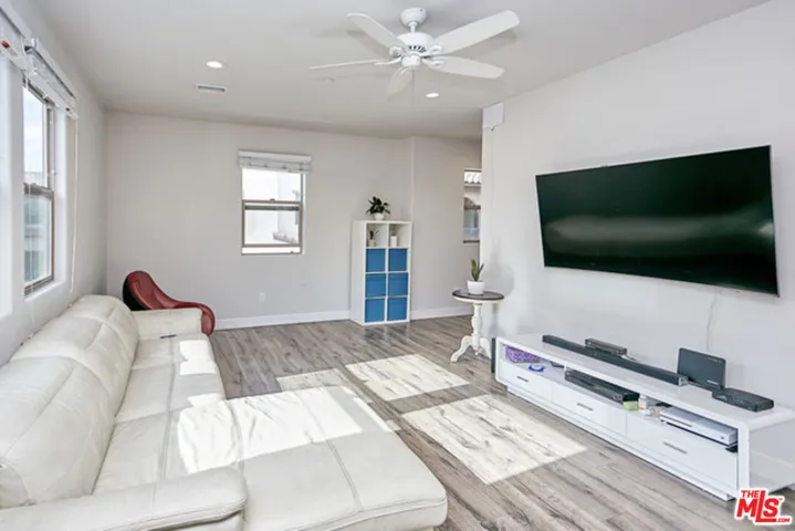 9831 Alburtis Avenue 37, Santa Fe Springs, California 90670