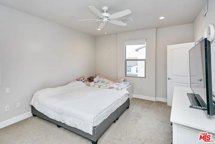 9831 Alburtis Avenue 37, Santa Fe Springs, California 90670