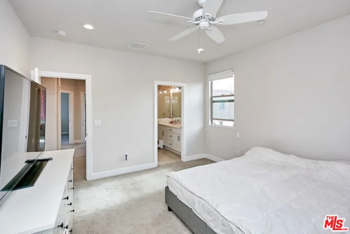 9831 Alburtis Avenue 37, Santa Fe Springs, California 90670