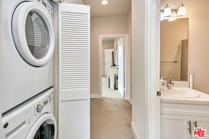 9831 Alburtis Avenue 37, Santa Fe Springs, California 90670