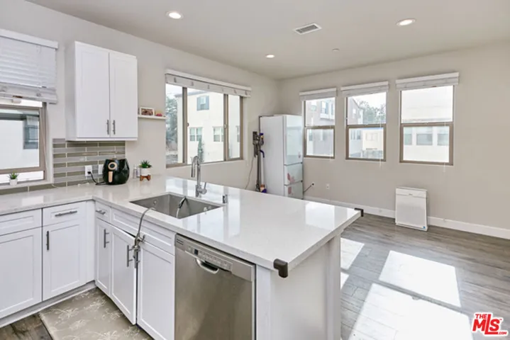 9831 Alburtis Avenue 37, Santa Fe Springs, California 90670