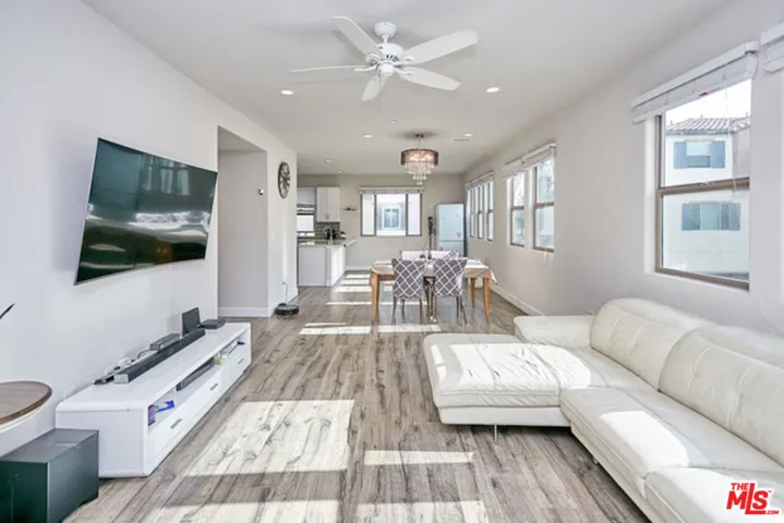 9831 Alburtis Avenue 37, Santa Fe Springs, California 90670