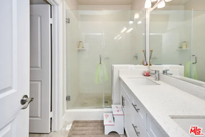 9831 Alburtis Avenue 37, Santa Fe Springs, California 90670