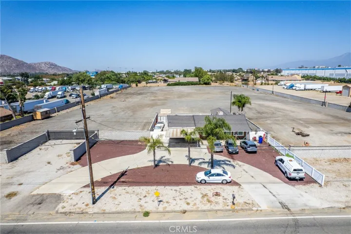 10674 Locust Avenue, Bloomington, California 92316