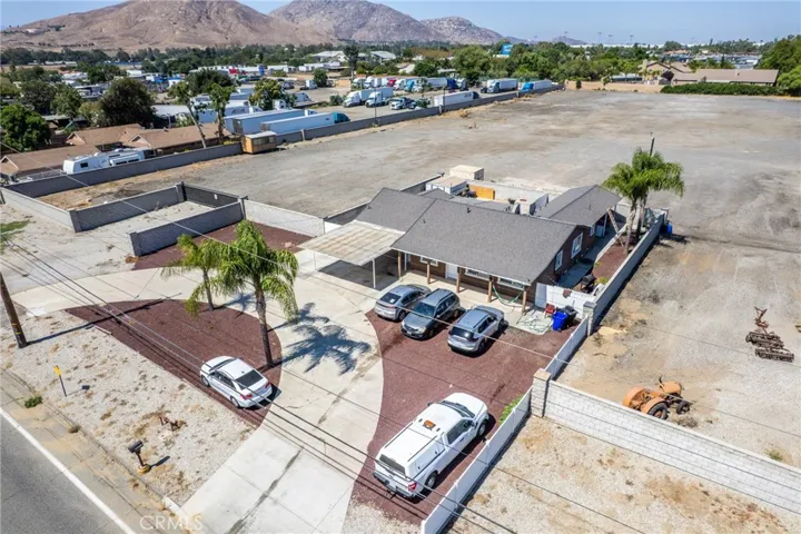 10674 Locust Avenue, Bloomington, California 92316