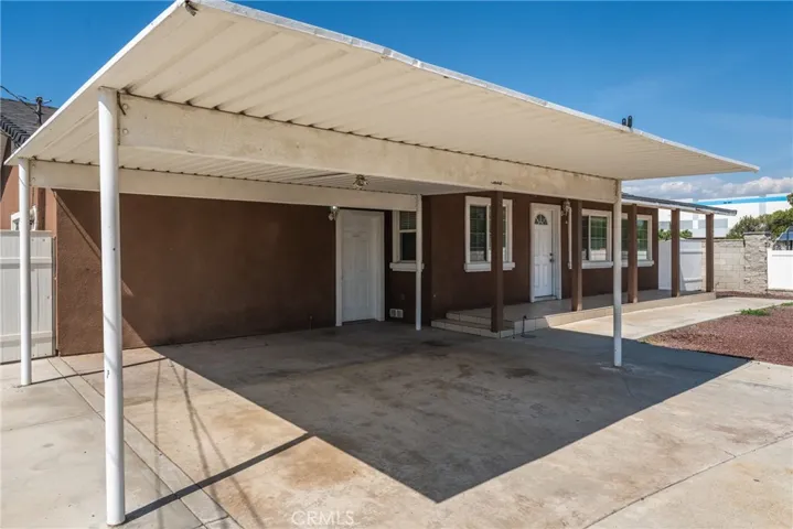 10674 Locust Avenue, Bloomington, California 92316 — photo 4