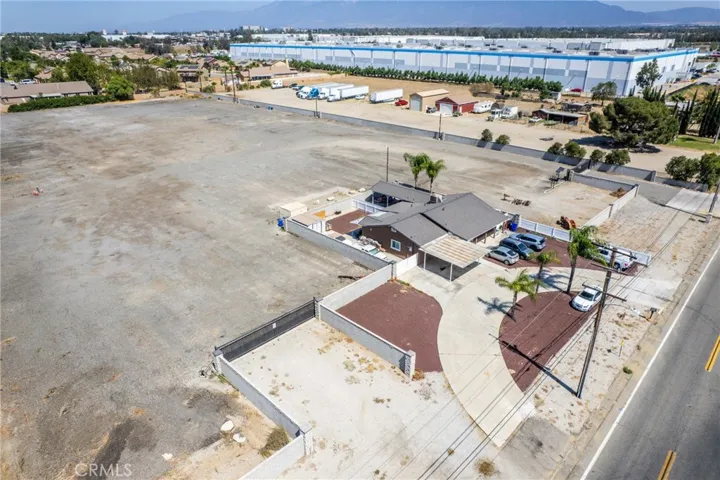 10674 Locust Avenue, Bloomington, California 92316