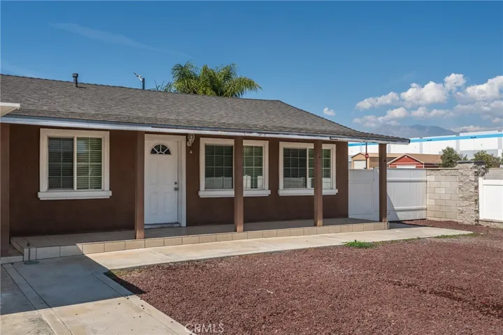 10674 Locust Avenue, Bloomington, California 92316 — photo 5