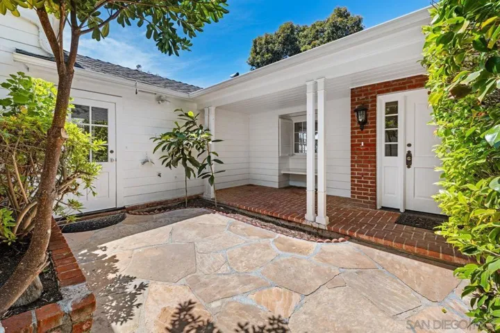 2417 Arista Ct, San Diego, California 92103