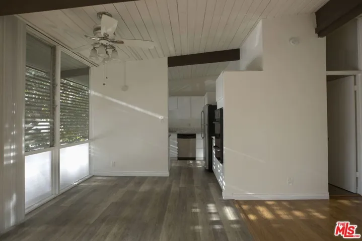 11133 Rose Avenue 12, Los Angeles, California 90034