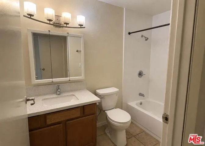 13406 Moorpark Street 102, Los Angeles, California 91423