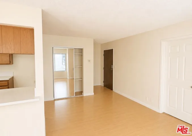 13406 Moorpark Street 102, Los Angeles, California 91423